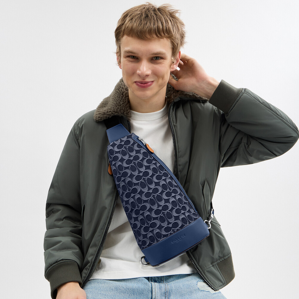 Coach  Dominic Sling Pack In Signature Denim - Picture 3 of 3